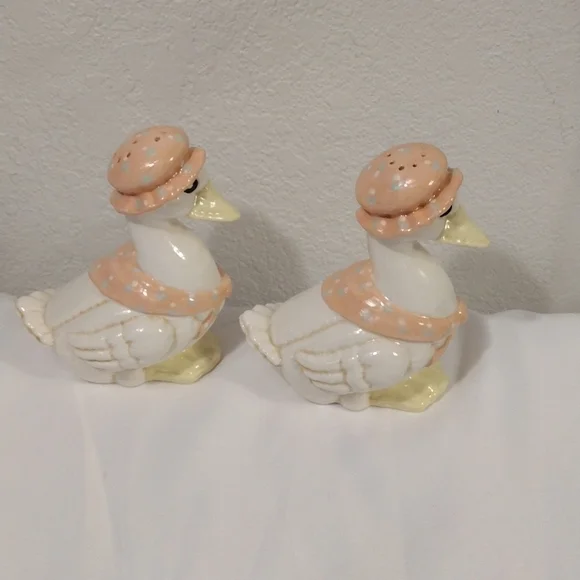 𝅺VINTAGE 1986 Sittre ceramics products mother goose salt and pepper shakers - Picture 7 of 11